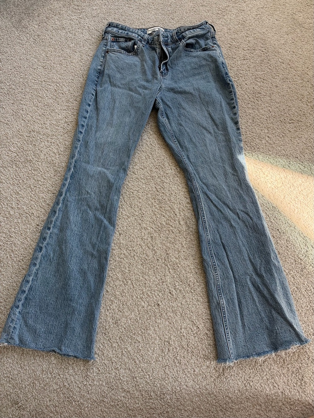 Abercrombie & Fitch Light Blue Mid-Rise Boot cut distressed Jeans 28S